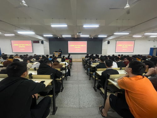 藝術(shù)與工業(yè)的融合 紀(jì)長(zhǎng)力上海蔓藤設(shè)計(jì)走進(jìn)藝術(shù)與設(shè)計(jì)學(xué)院開(kāi)展交流分享活動(dòng)